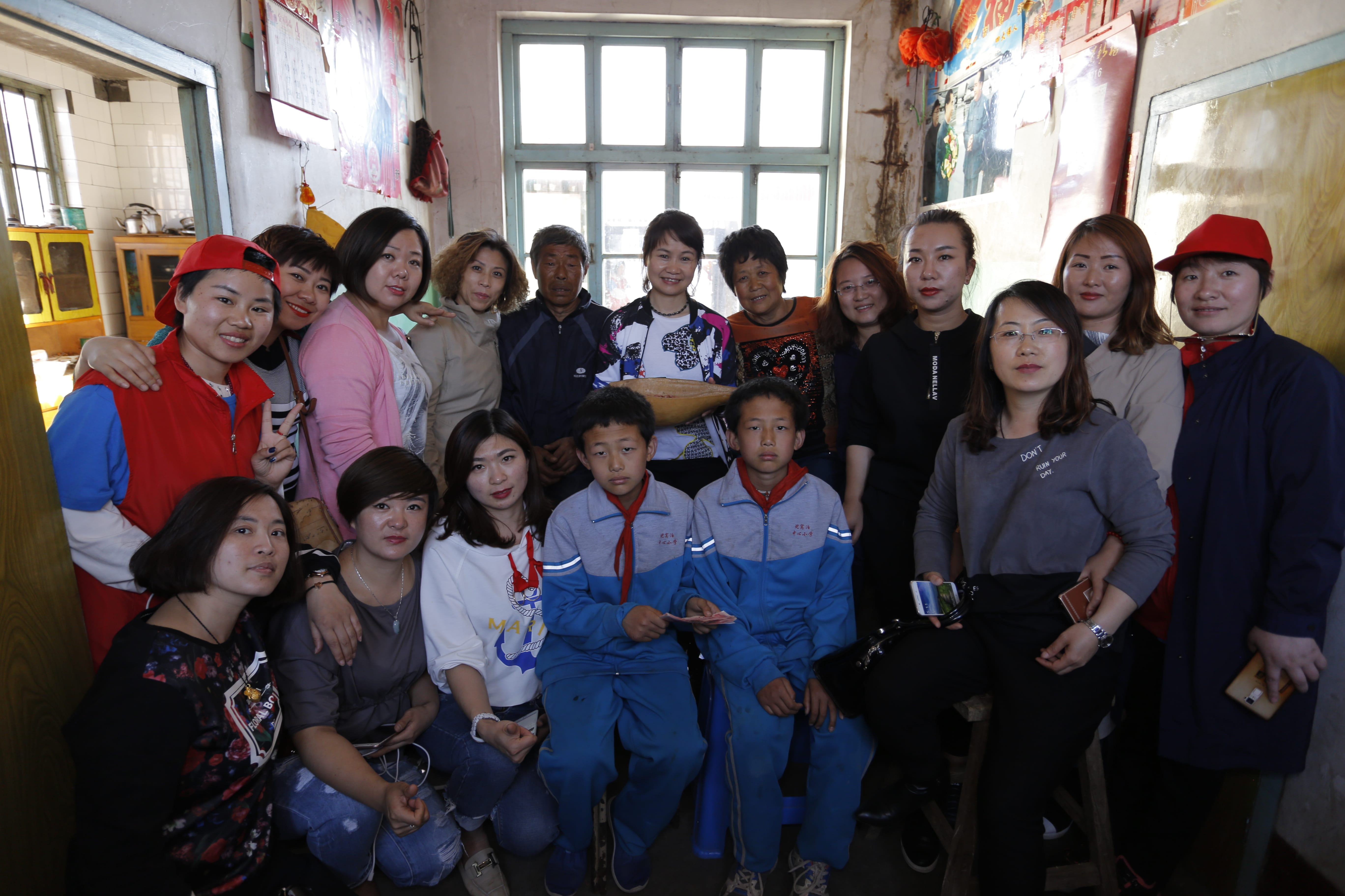 第83所 栖霞市蛇窝泊押球平台马金荣小学