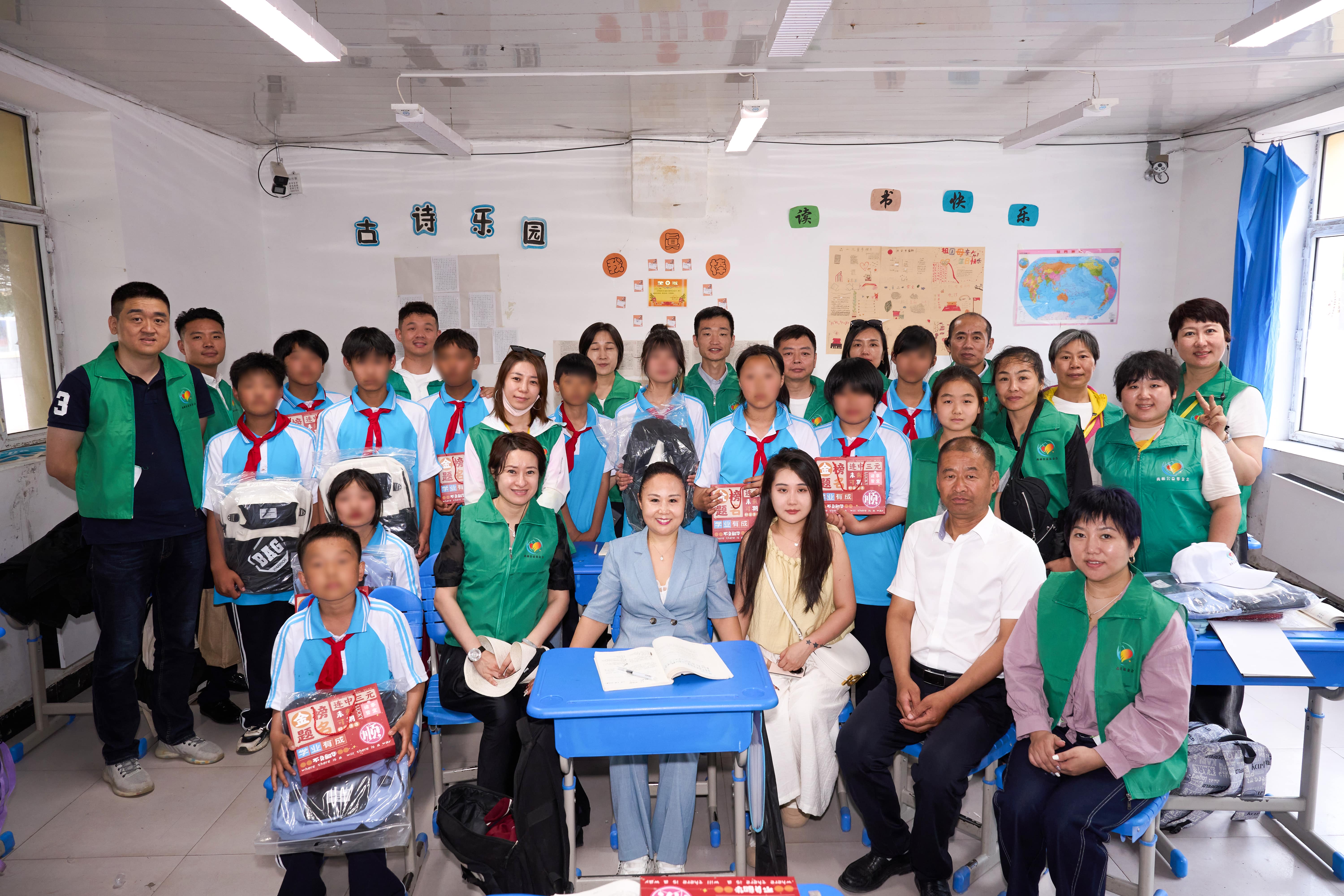 第254所 黑龙江巴彦县黑山镇民乐村押球平台侯玉霞学校
