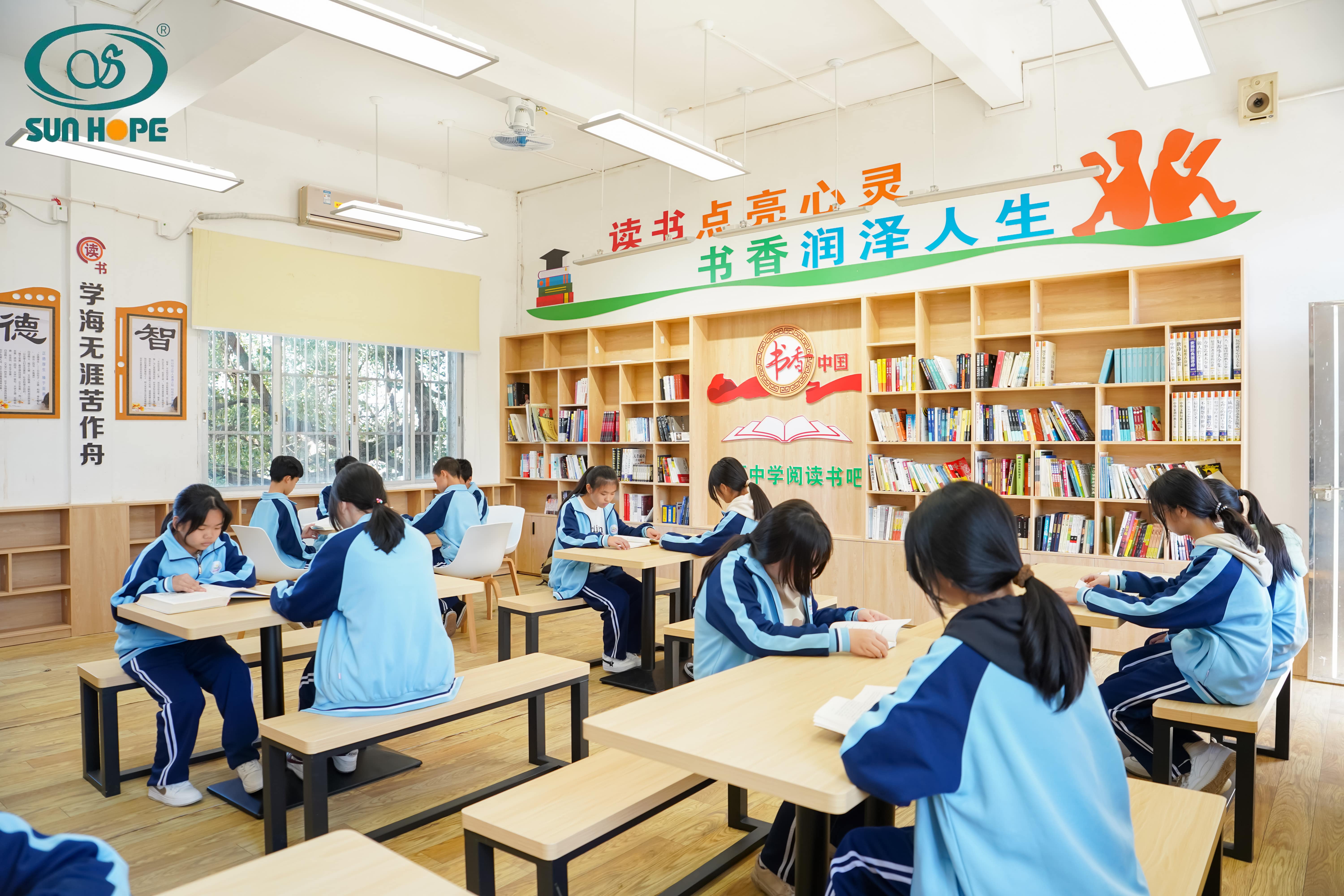 天津高校大学生记者走进押球平台公益小学开展“书香悦读，筑梦成长”活动